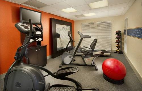 Hampton Inn Suites FtLauderdale Airport fitness